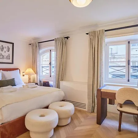 Parisian Dream Apartment *