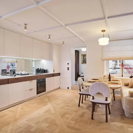 Apartment Parisian Dream